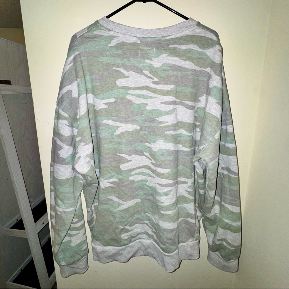Reflex Women's Camouflage Sweatshirt - Green and Gray - Picture 6 of 8